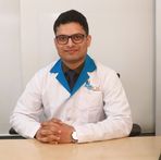 Dr. Mayank Pathak, Orthopaedician