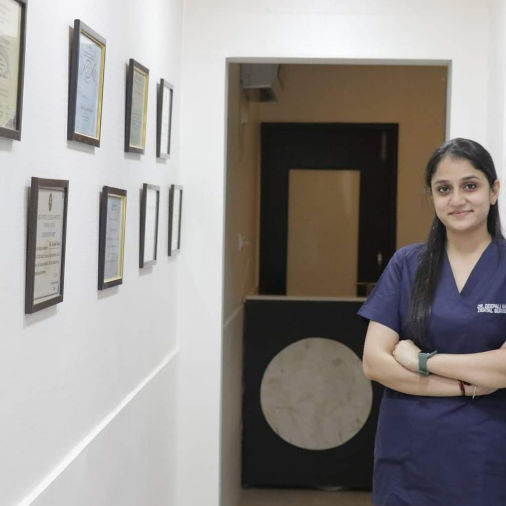 Dr. Deepali Nayar, Dentist Dr. Deepali Nayar, Dentist