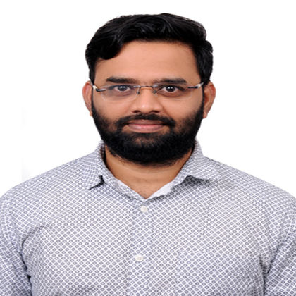 Dr. Vasari Naveen, Paediatrician Dr. Vasari Naveen, Paediatrician