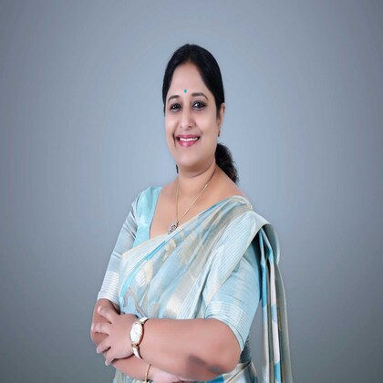 Dr. Elizabeth Jacob, Obstetrician and Gynaecologist Dr. Elizabeth Jacob, Obstetrician and Gynaecologist