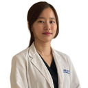 Dr. Rohnda, Dermatologist