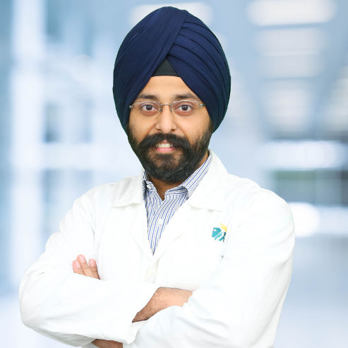 Dr. Arshi Raunaq Singh, Orthopaedician Dr. Arshi Raunaq Singh, Orthopaedician