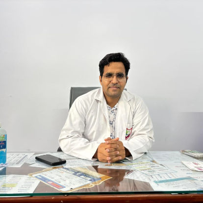 Dr. Sanjeev Kumar Shukla, Orthopaedician Dr. Sanjeev Kumar Shukla, Orthopaedician