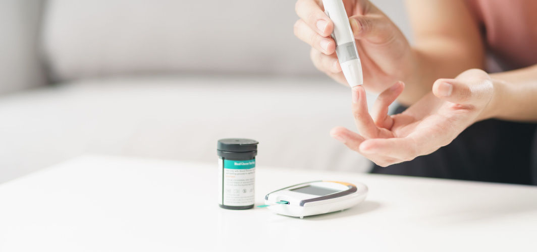 Why Should Diabetics Regularly Monitor Their Blood Glucose?