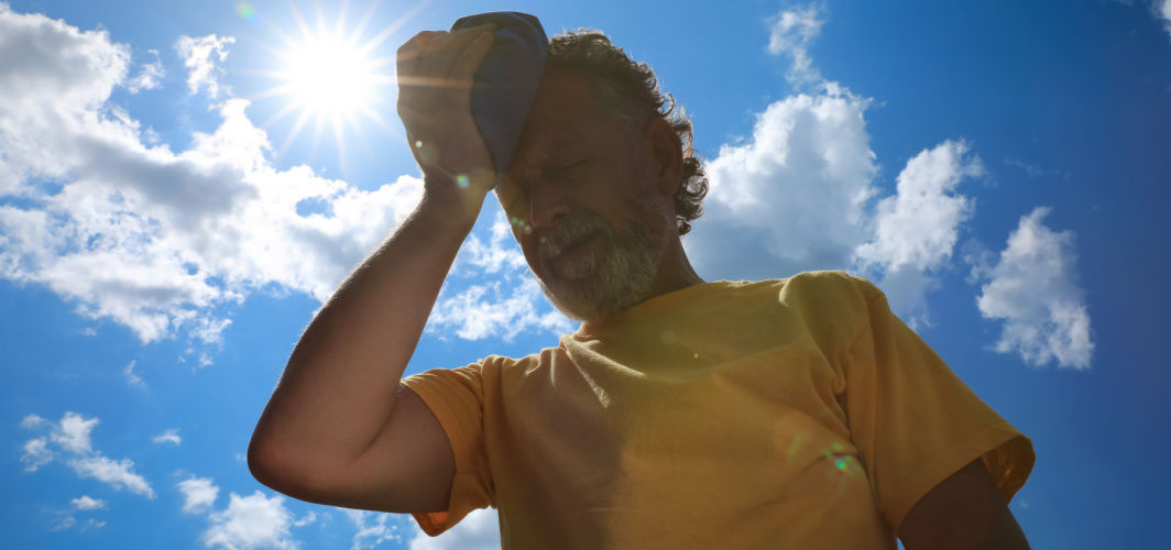 tips to avoid sunstroke during a heatwave