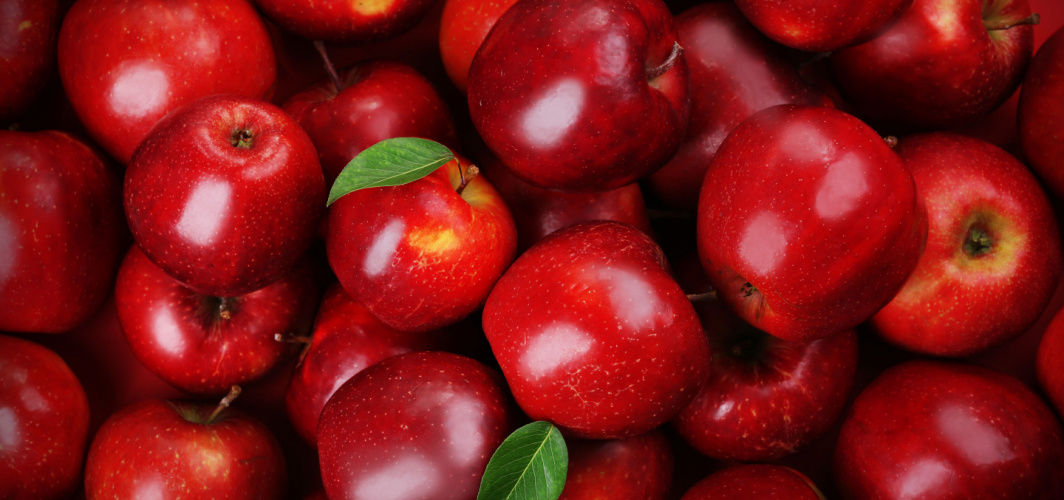 How Many Calories Does An Apple Have? Know The Nutrients & Benefits