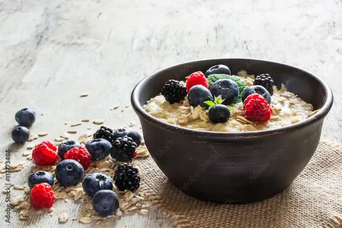 What Is Oatmeal? 13 Amazing Health Benefits Guide