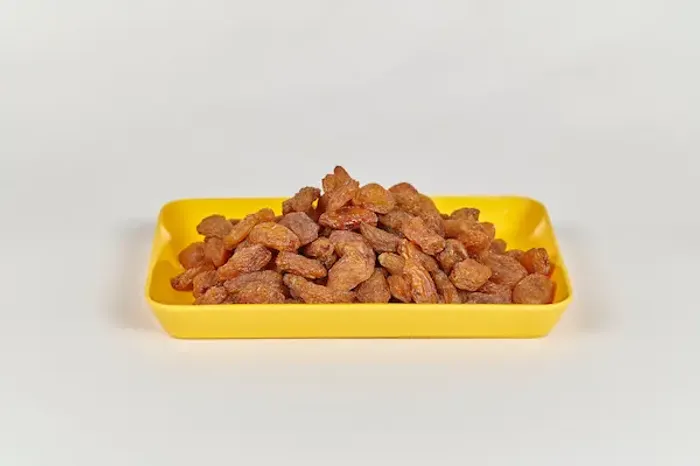 Raisins in Ayurveda: Benefits, Uses & Side Effects