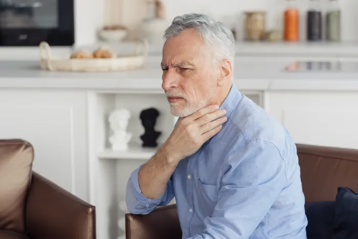 Common Thyroid Symptoms in Male Patients: What to Look Out For