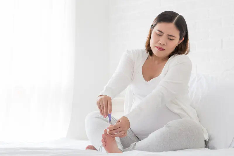 How to Reduce Leg Swelling During Pregnancy?