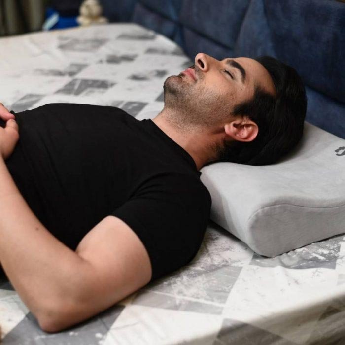 Tynor Contoured Cervical Pillow Universal, 1 Count, Pack of 1 Tynor Contoured Cervical Pillow Universal, 1 Count, Pack of 1