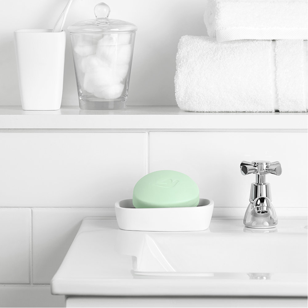 Dove Fresh Moisture Beauty Bathing Bar 75 gm | With ¼ Moisturizing Cream | For Soft, Smooth & Healthy Skin | Mild Cleansing For Daily Use | For All Skin Type, Pack of 1 Dove Fresh Moisture Beauty Bathing Bar 75 gm | With ¼ Moisturizing Cream | For Soft, Smooth & Healthy Skin | Mild Cleansing For Daily Use | For All Skin Type, Pack of 1