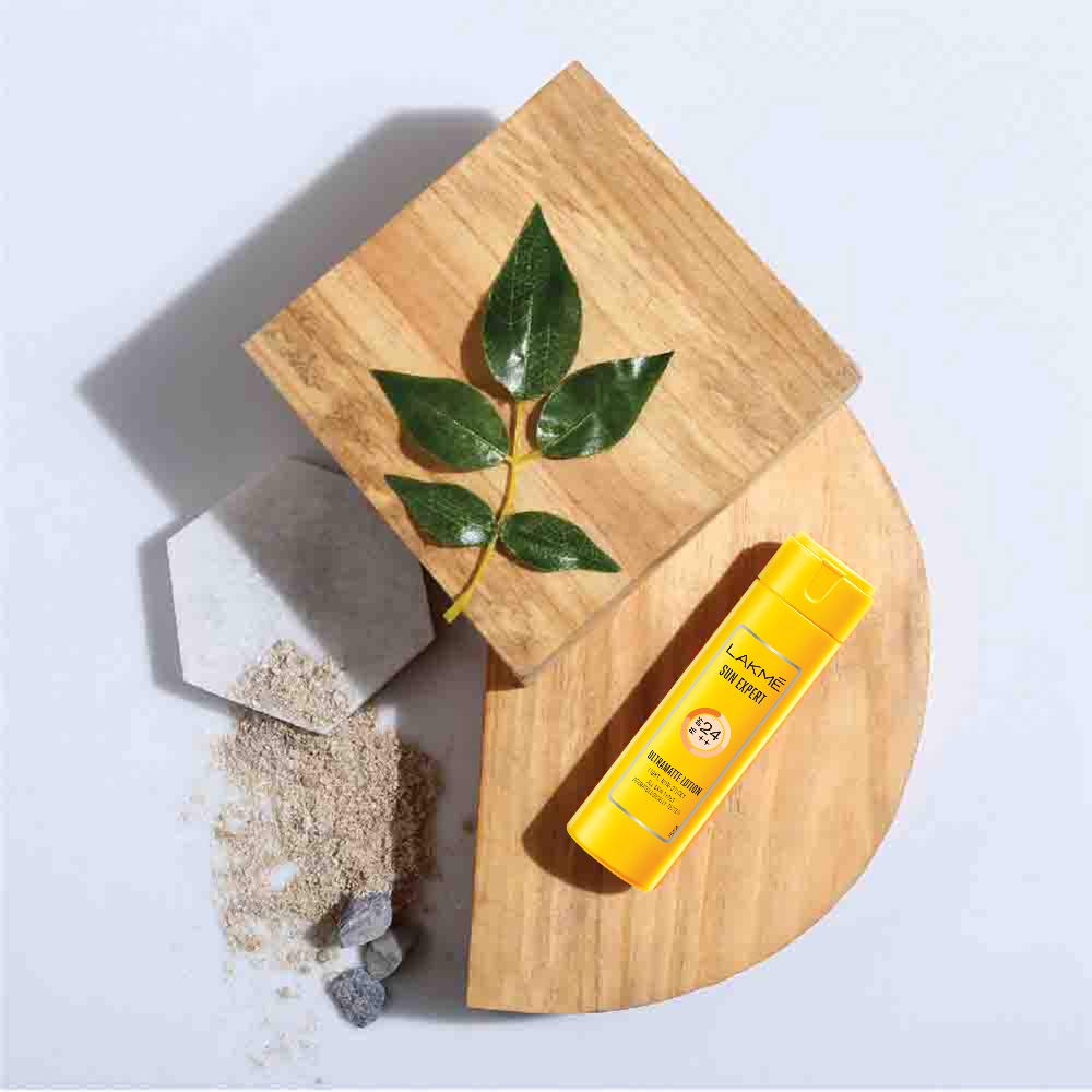 Lakme Sun Expert SPF 24 PA++ Ultramatte Lotion, 50 ml, Pack of 1 Lakme Sun Expert SPF 24 PA++ Ultramatte Lotion, 50 ml, Pack of 1