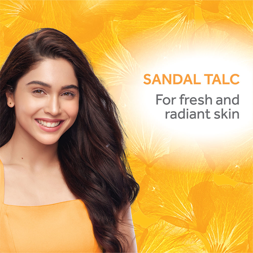 Pond's Sandal Radiance Talcum Powder (100gm)