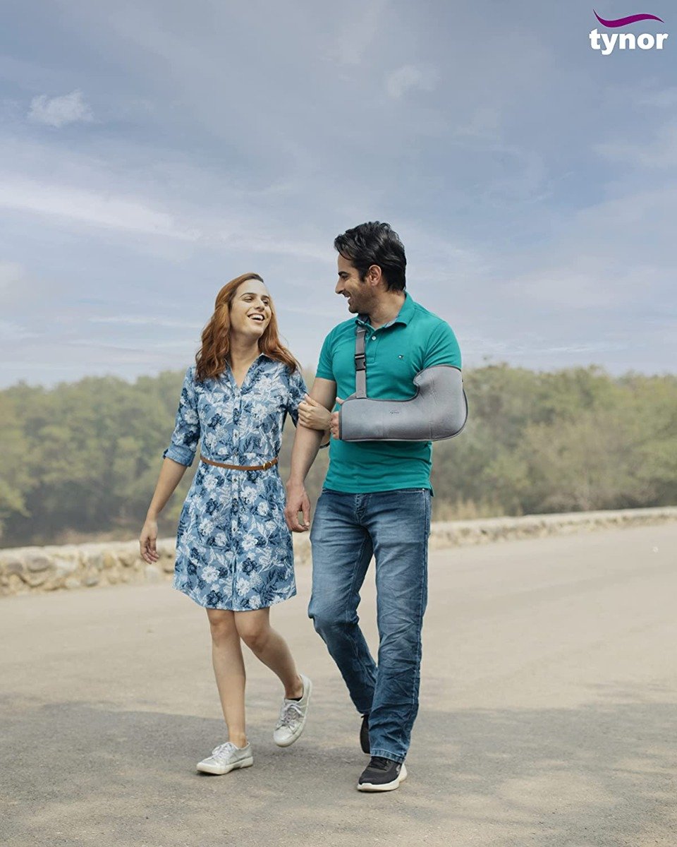 Tynor Arm Sling Tropical Pouch Large, 1 Count, Pack of 1 Tynor Arm Sling Tropical Pouch Large, 1 Count, Pack of 1