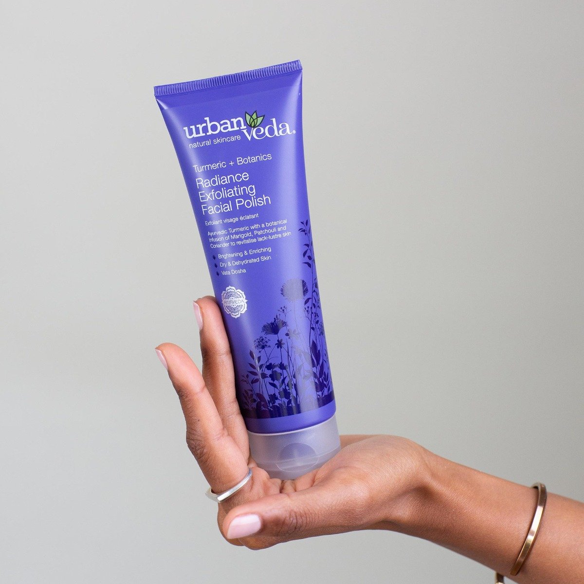 Urban Veda Radiance Exfoliating Facial Polish 125 ml | Turmeric, Marigold, Patchouli, Coriander | Deeply Cleanses, Brightens Skin | For Dry, Dehydrated Skin, Pack of 1 Urban Veda Radiance Exfoliating Facial Polish 125 ml | Turmeric, Marigold, Patchouli, Coriander | Deeply Cleanses, Brightens Skin | For Dry, Dehydrated Skin, Pack of 1