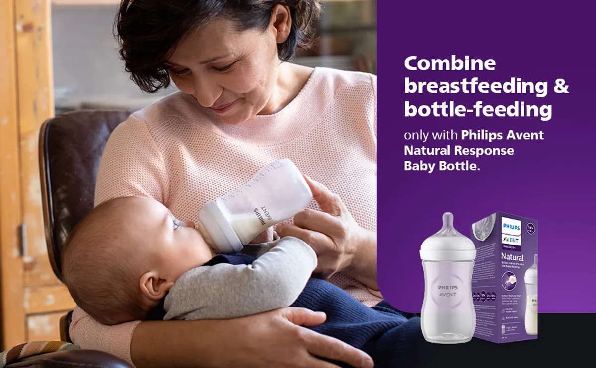 Breastfed Babies Baby Taking In Air While Bottle Feeding Philips