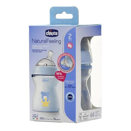 Chicco Natural Feeling Plastic Feeding Bottle for 2M+ Boy, 250 ml