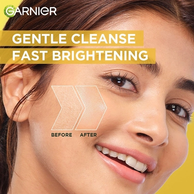 Garnier Bright Complete Vitamin C Gel Face Wash 100 gm| Vitamin C &amp; Lemon | Gentle Cleansing | Instant Brightening | Lightweight &amp; Non Sticky | For Sensitive Skin, Pack of 1