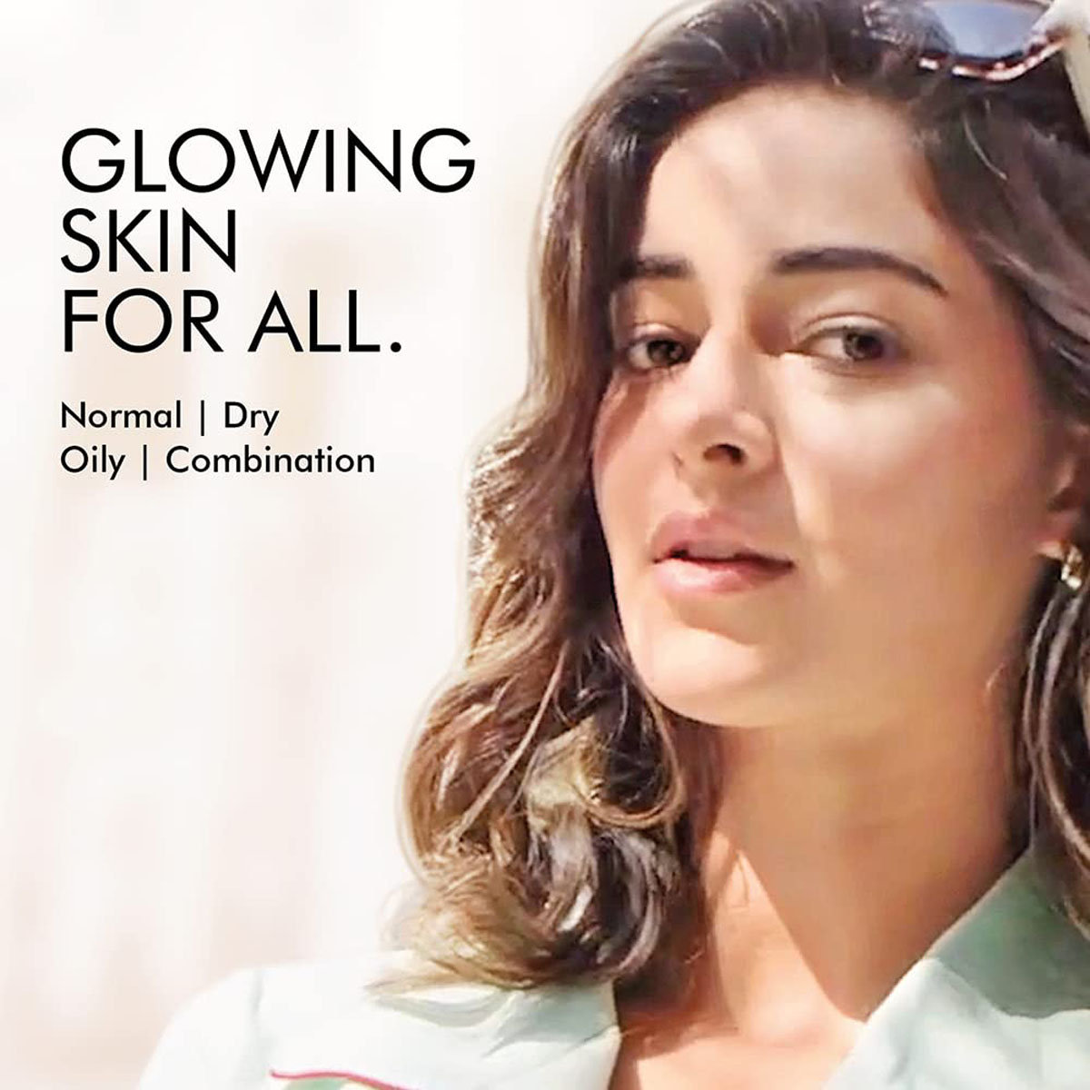 Lakme Blush & Glow Hydrating Strawberry Face Wash with Vitamin C Serum, 150 gm, Pack of 1 Lakme Blush & Glow Hydrating Strawberry Face Wash with Vitamin C Serum, 150 gm, Pack of 1