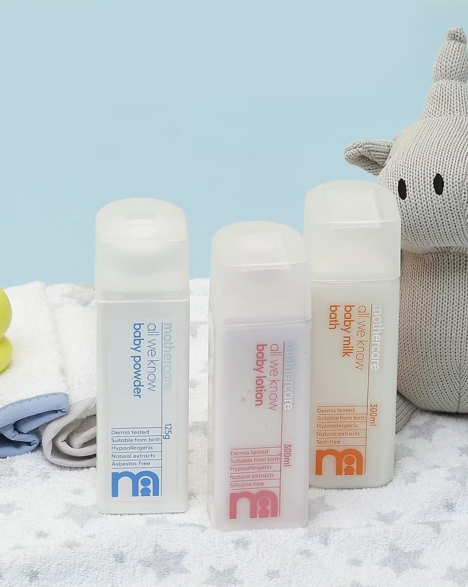 Mothercare All We Know Baby Powder, 125 gm, Pack of 1 Mothercare All We Know Baby Powder, 125 gm, Pack of 1