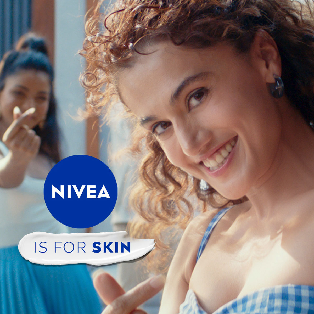 Nivea Soft Light Moisturiser Cream 100 ml | Enriched With Vitamin E & Jojoba Oil | Non Greasy | Moisturises Skin | Makes Skin Soft & Supple | All Purposes Cream | For Face, Body & Hands | For All Skin Type, Pack of 1 Nivea Soft Light Moisturiser Cream 100 ml | Enriched With Vitamin E & Jojoba Oil | Non Greasy | Moisturises Skin | Makes Skin Soft & Supple | All Purposes Cream | For Face, Body & Hands | For All Skin Type, Pack of 1