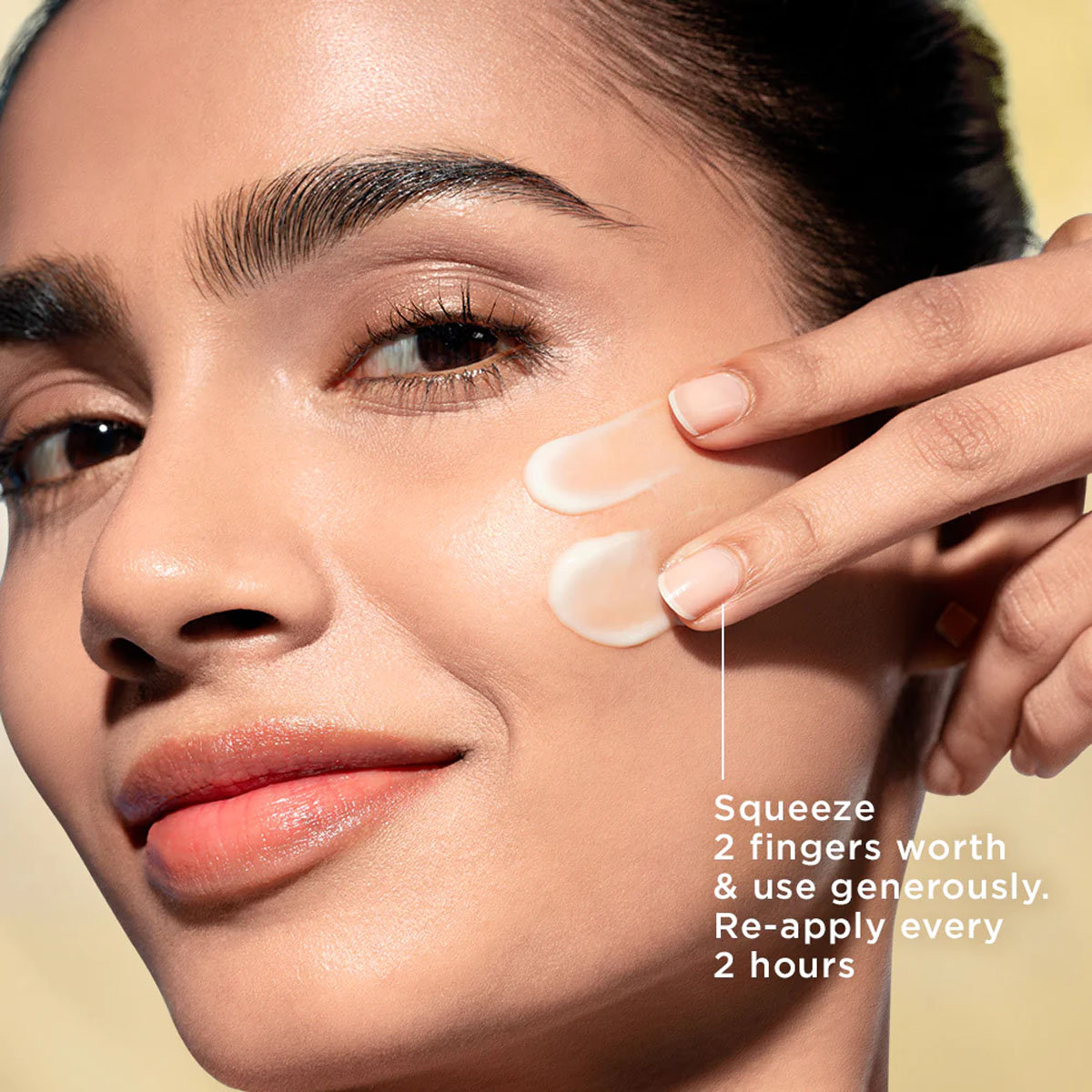 Pond's Sun Miracle Protect & Bright SPF 35 PA+++ Sunscreen Gel with Niacinamide, 50 gm, Pack of 1 Pond's Sun Miracle Protect & Bright SPF 35 PA+++ Sunscreen Gel with Niacinamide, 50 gm, Pack of 1