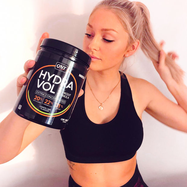 QNT Hydra Vol Pre-Workout Fruit Punch Flavour Powder, 400 gm, Pack of 1 QNT Hydra Vol Pre-Workout Fruit Punch Flavour Powder, 400 gm, Pack of 1