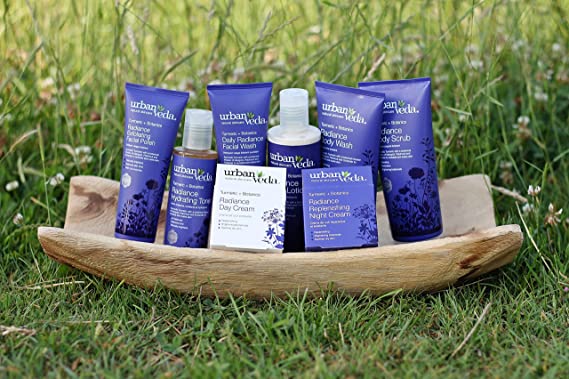 Urban Veda Radiance Turmeric Body Scrub 200 ml | Ayurvedic Turmeric With Infusion Of Coriander, Marigold & Patchouli | Cleanses, Brightens, Revitalises Lack Lustre Skin, Pack of 1 Urban Veda Radiance Turmeric Body Scrub 200 ml | Ayurvedic Turmeric With Infusion Of Coriander, Marigold & Patchouli | Cleanses, Brightens, Revitalises Lack Lustre Skin, Pack of 1