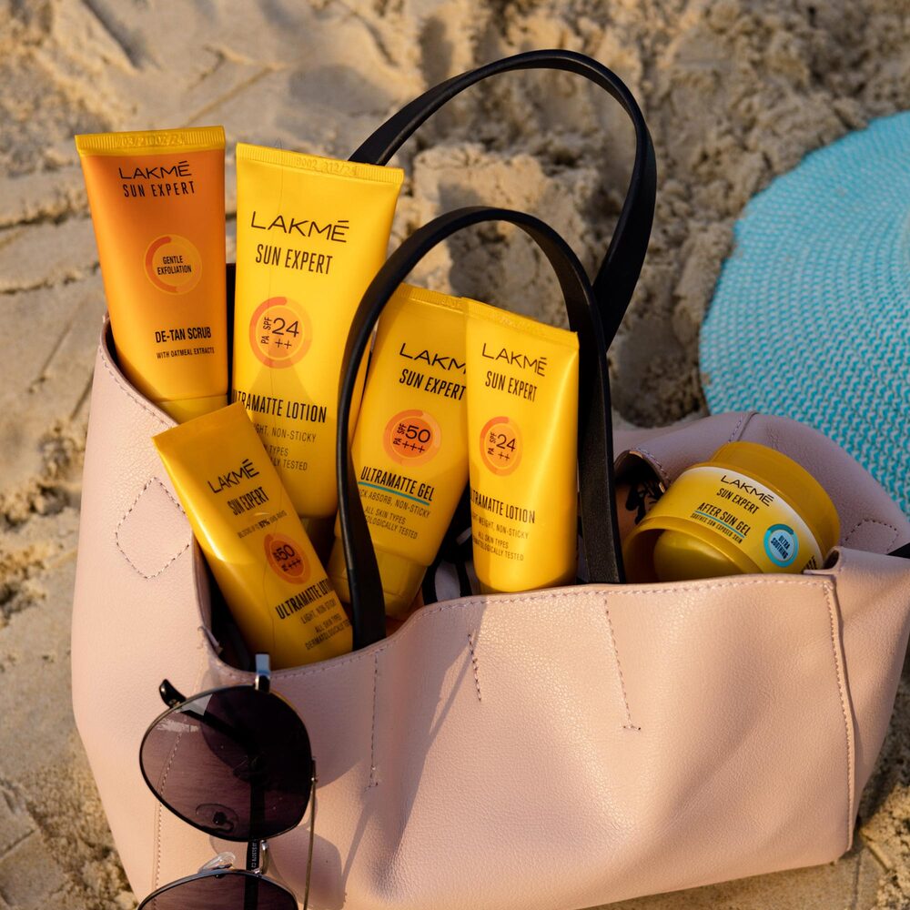 Lakme Sun Expert SPF 24 PA++ Ultra Matte Lotion, 50 ml, Pack of 1 Lakme Sun Expert SPF 24 PA++ Ultra Matte Lotion, 50 ml, Pack of 1