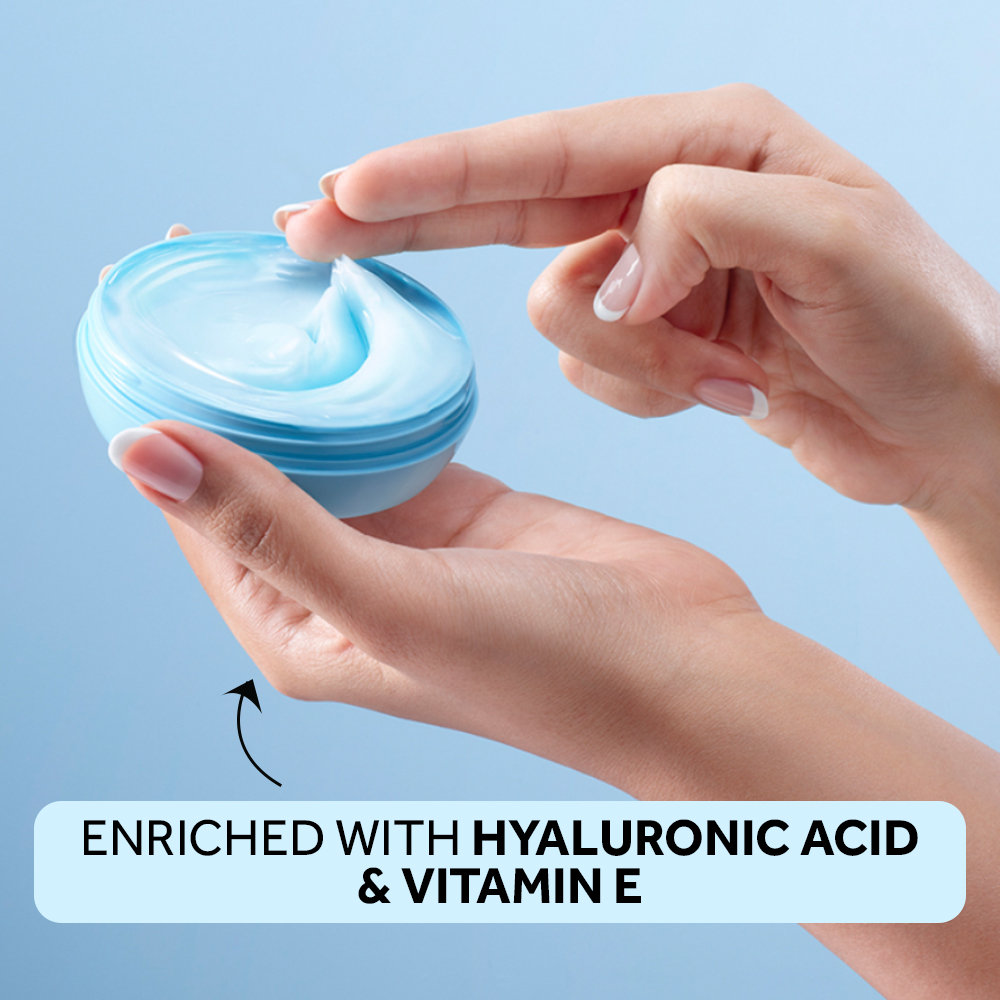 Pond's Hydrated Glow Super Light Gel 100 ml | With Hyaluronic Acid & Vitamin E | For Hydrated Glow | Non Sticky Glow | Non Oily Gel | Moisturises Upto 24 Hrs | For All Season, Pack of 1 Pond's Hydrated Glow Super Light Gel 100 ml | With Hyaluronic Acid & Vitamin E | For Hydrated Glow | Non Sticky Glow | Non Oily Gel | Moisturises Upto 24 Hrs | For All Season, Pack of 1