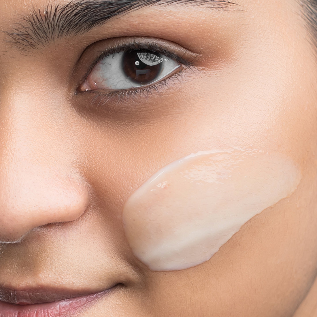 Mcaffeine Cappuccino Coffee Moisturizer Cream 50 ml | Coffee, Almond Oil, Caffiene & Vitamin E | For Lightweight Moisturization | Smooths & Tones Skin | For All Skin Type, Pack of 1 Mcaffeine Cappuccino Coffee Moisturizer Cream 50 ml | Coffee, Almond Oil, Caffiene & Vitamin E | For Lightweight Moisturization | Smooths & Tones Skin | For All Skin Type, Pack of 1