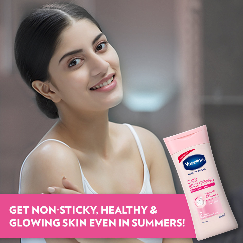 Vaseline Healthy Bright Daily Brightening Body Lotion 100 ml | With Vitamin B3 & Triple Sunscreens | Gives Radiant Looking Skin In 2 Weeks | Light & Non Greasy Formula, Pack of 1 Vaseline Healthy Bright Daily Brightening Body Lotion 100 ml | With Vitamin B3 & Triple Sunscreens | Gives Radiant Looking Skin In 2 Weeks | Light & Non Greasy Formula, Pack of 1